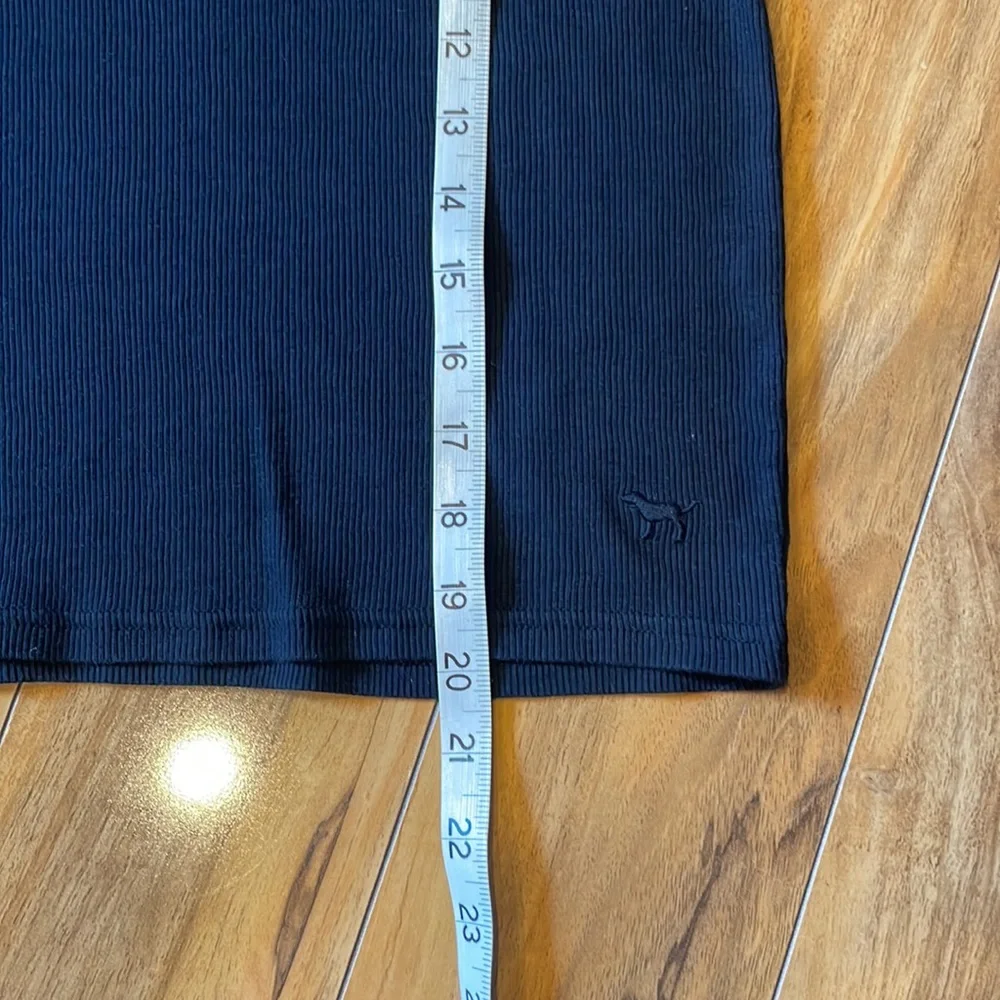 Extra small XS Victoria’s Secret Pink ribbed top
